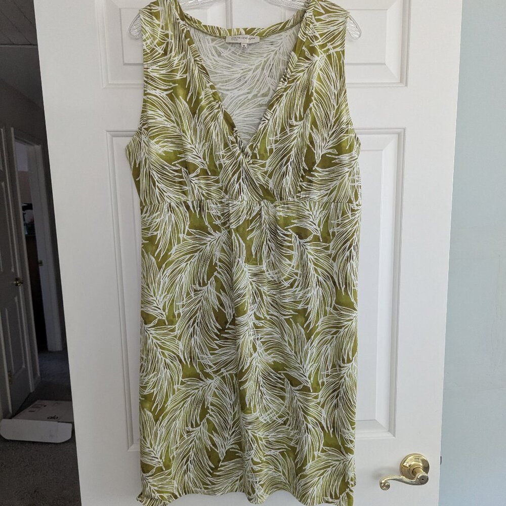 Jones New York Sport - V neck, Sleeveless XL